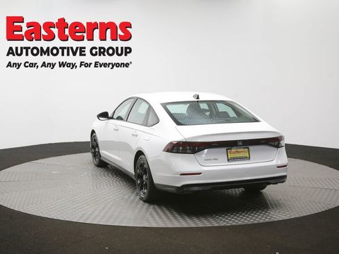 Used 2025 Honda Accord SE image 38