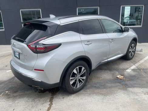 Used 2021 Nissan Murano SV image 3
