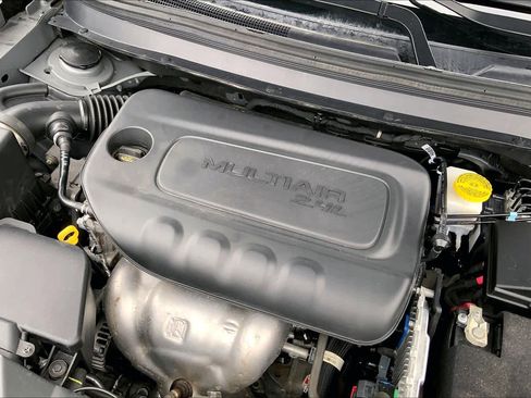 Used 2023 Jeep Cherokee Altitude Lux AWD/4WD image 31