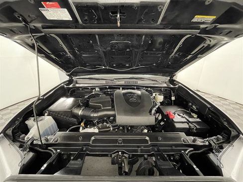 Certified 2023 Toyota Tacoma SR5 AWD/4WD image 20