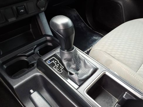 Used 2023 Toyota Tacoma SR image 21