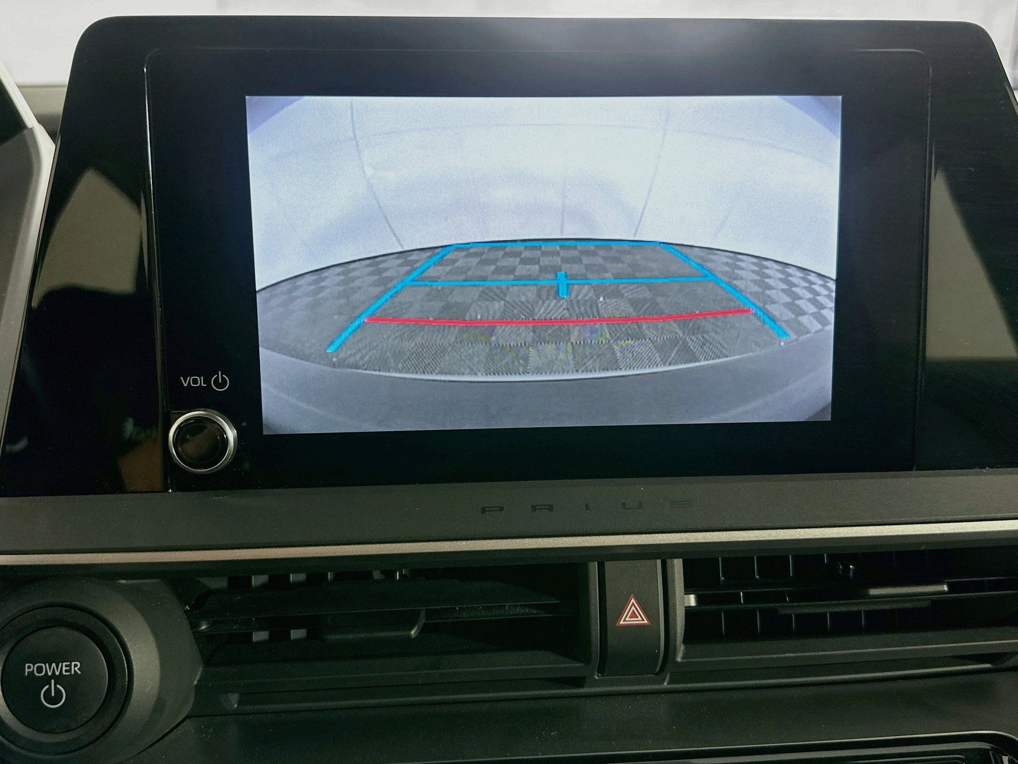 Used 2025 Toyota Prius LE FWD image 22