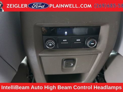 Used 2021 Chevrolet Traverse LT AWD/4WD image 14
