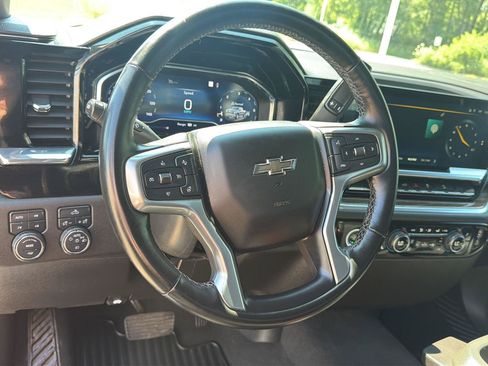 Used 2023 Chevrolet Silverado 1500 RST w/ Z71 Off-Road Package AWD/4WD image 16