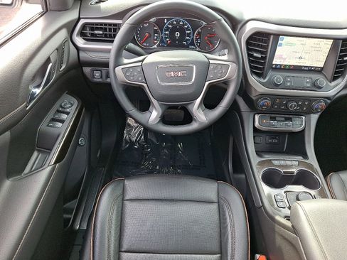 Used 2023 GMC Acadia AT4 w/ Technology Package image 12