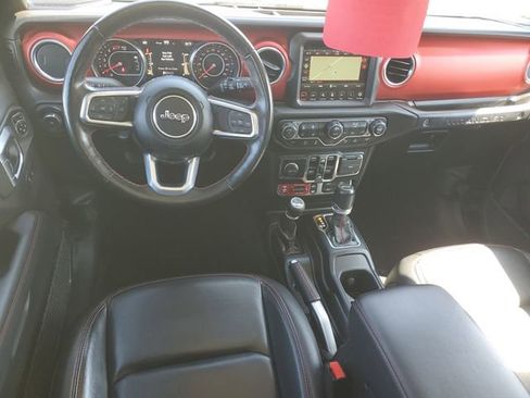 Used 2022 Jeep Wrangler Unlimited Rubicon w/ Cold Weather Group AWD/4WD image 10