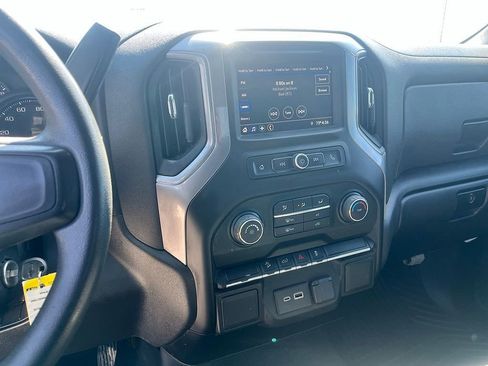 Used 2021 Chevrolet Silverado 1500 Custom Trail Boss w/ LPO, Dark Essentials Package AWD/4WD image 16