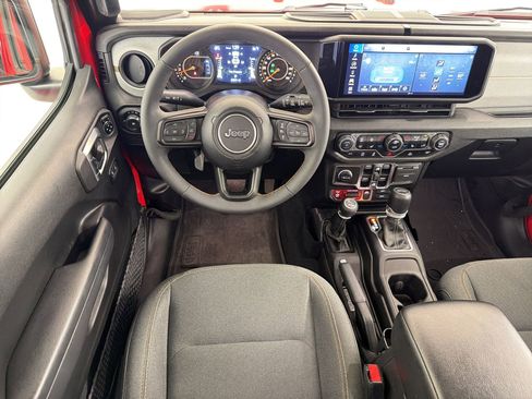 Used 2024 Jeep Wrangler Willys image 25