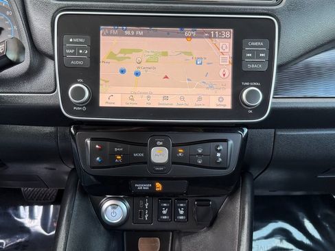Used 2021 Nissan Leaf SV w/ SV Technology Package FWD image 36