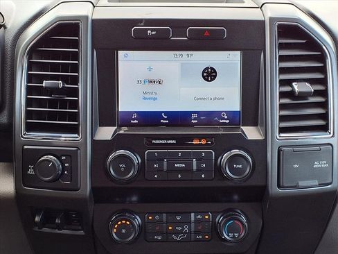 Used 2022 Ford F250 XLT w/ XLT Premium Package image 19