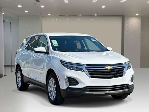 Used 2024 Chevrolet Equinox LT w/ LPO, Floor Liner Package FWD image 6