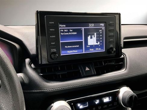 Used 2019 Toyota RAV4 LE image 10