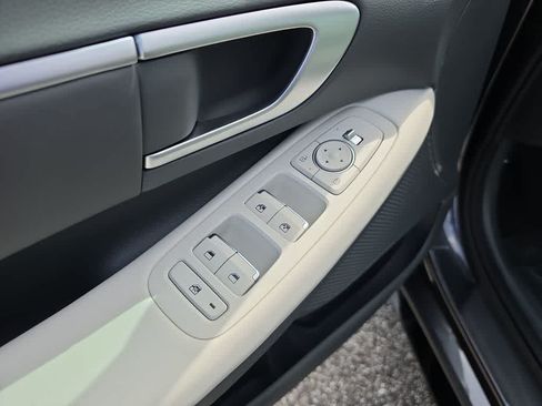 New 2026 Hyundai Sonata SEL FWD image 17