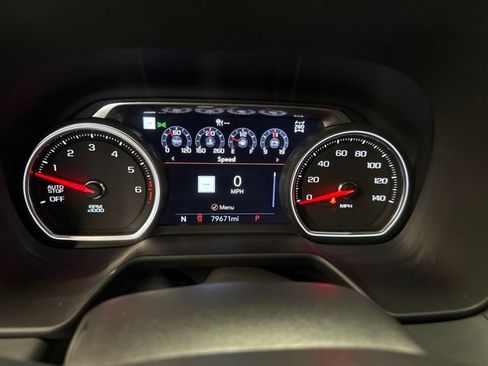 Used 2021 Chevrolet Tahoe Premier w/ Premium Package AWD/4WD image 13