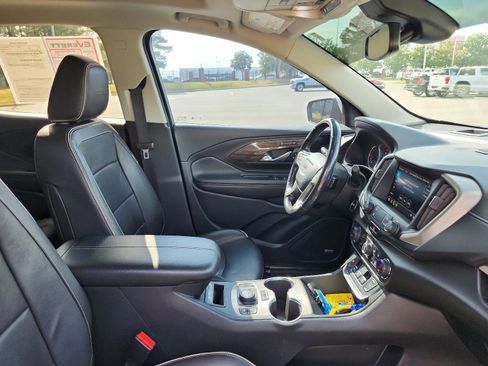 Used 2019 GMC Terrain Denali w/ Advanced Safety Package image 7