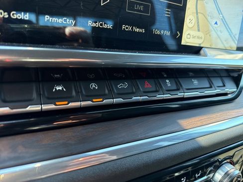 Used 2023 GMC Sierra 1500 SLT w/ SLT Premium Package image 31