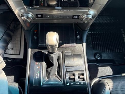 Used 2020 Lexus GX 460 Premium w/ Premium Package AWD/4WD image 19