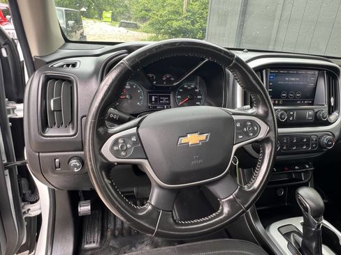 Used 2022 Chevrolet Colorado LT w/ Fleet Safety Package RWD image 22