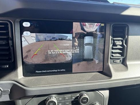 New 2025 Ford Bronco Badlands image 12