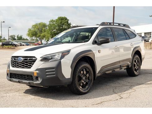 Used 2022 Subaru Outback Wilderness w/ Wilderness Package AWD/4WD image 4