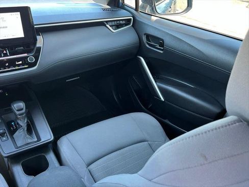 Certified 2026 Toyota Corolla Cross AWD Hybrid w/ Moonroof Package image 20