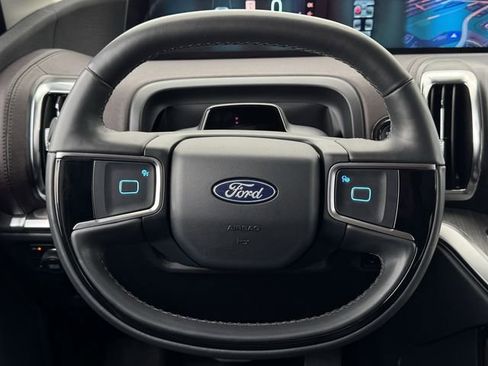 Certified 2025 Ford Expedition Platinum w/ Platinum Ultimate Package image 13