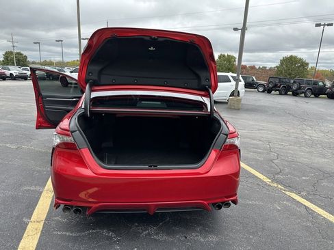 Used 2019 Toyota Camry XSE image 24