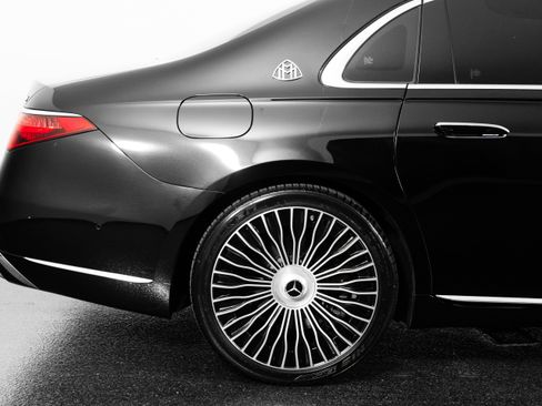 Used 2024 Mercedes-Benz Maybach S 580 4MATIC image 8