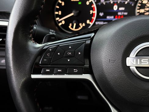 Used 2023 Nissan Altima 2.5 SR w/ SR Premium Package image 34