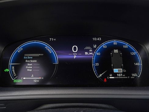 Used 2026 Toyota Corolla SE w/ SE Premium Package FWD image 26