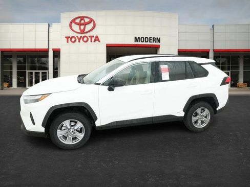 New 2025 Toyota RAV4 LE image 7