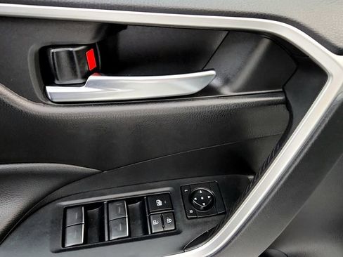 Used 2022 Toyota RAV4 XLE w/ Convenience Package AWD/4WD image 23