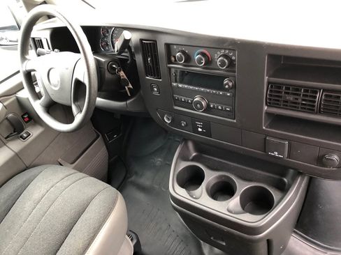 Used 2024 Chevrolet Express 2500 w/ Driver Convenience Package image 23