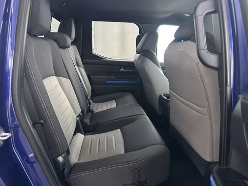 Used 2024 Toyota Tacoma TRD Sport w/ TRD Sport Upgrade Package image 16