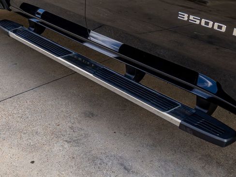 Used 2021 Chevrolet Silverado 3500 High Country image 13