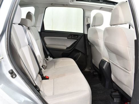 Used 2017 Subaru Forester 2.5i Premium w/ All-Weather Package image 19