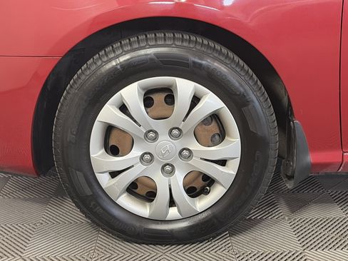 Used 2010 Hyundai Elantra GLS FWD image 10