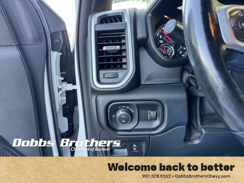 Used 2020 RAM 1500 Big Horn AWD/4WD image 16