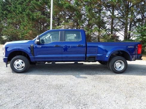 New 2026 Ford F350 XL w/ STX Appearance Package AWD/4WD image 2