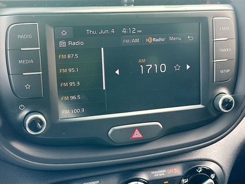 Certified 2024 Kia Soul LX FWD image 14