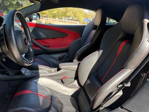 Used 2017 McLaren 570S Coupe RWD image 8