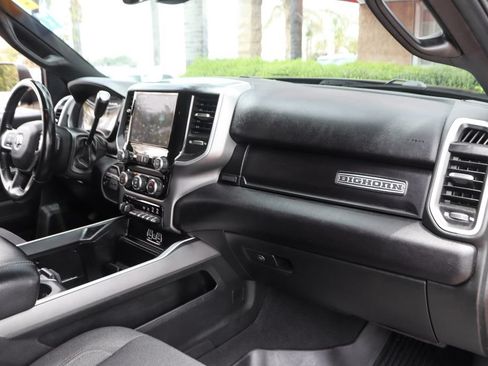 Used 2022 RAM 2500 Big Horn w/ Night Edition AWD/4WD image 39