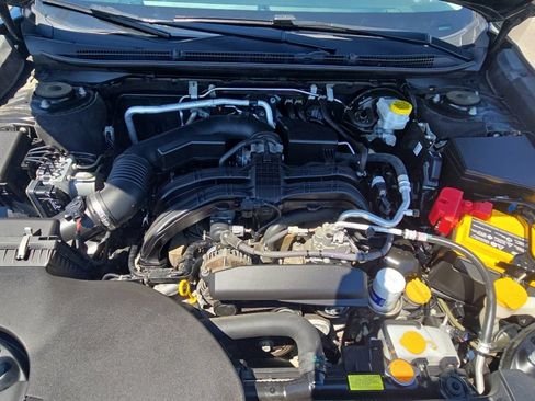 Used 2022 Subaru Outback Premium AWD/4WD image 11