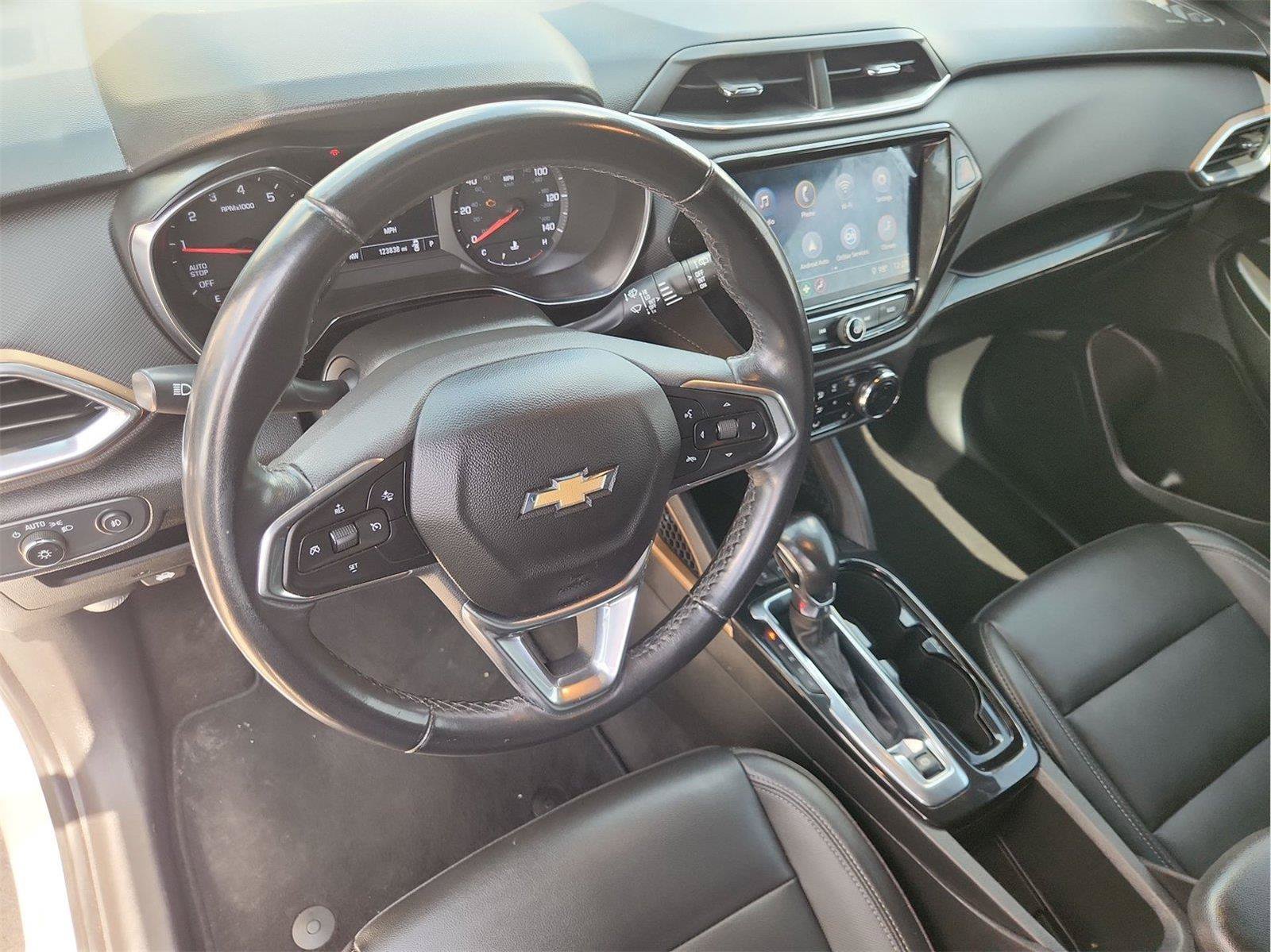 Certified 2021 Chevrolet TrailBlazer ACTIV w/ Sun and Liftgate Package FWD image 10