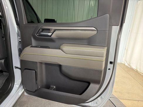 Certified 2024 Chevrolet Silverado 1500 ZR2 w/ Technology Package image 19