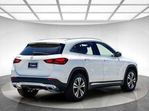 Certified 2026 Mercedes-Benz GLA 250 image 4