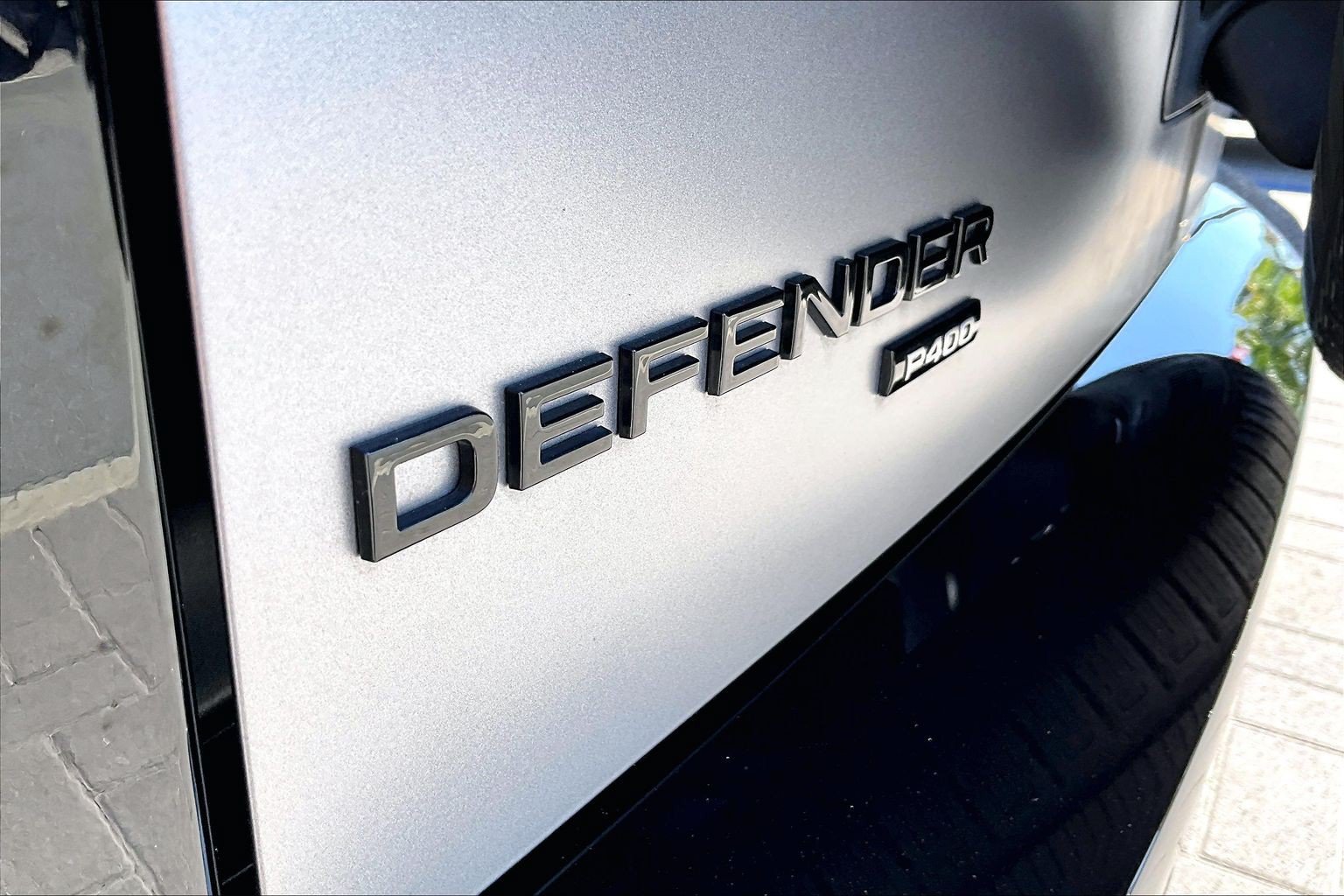 Used 2023 Land Rover Defender 110 X-Dynamic SE AWD/4WD image 8