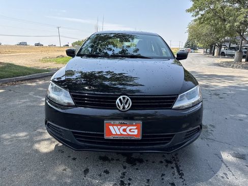 Used 2013 Volkswagen Jetta S FWD image 2