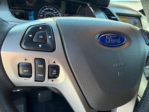 Used 2019 Ford Taurus SEL w/ Equipment Group 201A FWD image 29