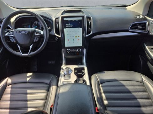 Used 2024 Ford Edge SEL w/ Convenience Package image 9
